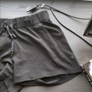 Lululemon baggy short